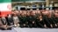 Grupa komandanata Revolucionarne garde sluša govor iranskog vrhovnog vođe ajatolaha Alija Hamneija u Teheranu, avgust 2023.