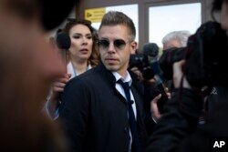 Magyar Péter ügyészségi meghallgatása előtt, 2024. március 26-án Budapesten