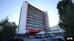 Универзитетската болница Пирогов во Софија каде што се хоспитализирани осум македонски пациенти кои беа тешко повредени во пожар во дискотека во Кочани