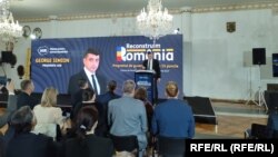 Președintele AUR, George Simion, a lansat la București programul de guvernare pentru alegerile din 2024. După cum a mărturisit, programul a fost conceput începând cu 31 martie, pe baza ideilor primite de la diverși experți. 