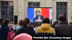 Илан Шор находится в международном розыске с июля 2019 года, а Апелляционная палата Кишинева приговорила его к 15 годам тюрьмы за мошенничество и отмывание денег в связи с кражей миллиарда