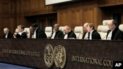 Sudije na početku ročišta pred Međunarodnom sudu pravde u Hagu u slučaju tužbe Južnoafričke Republike protiv Izraela, 11. januara 2024.