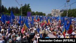 Imagine de la Adunarea Națională „Moldova Europeană” la care au participat, potrivit organizatorilor, zeci de mii de persoane. Chișinău, 21 mai 2023.
