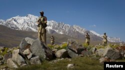 Granični izviđači, pripadnici pakistanske vojske, čuvaju stražu u Čitralu.