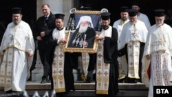 Патриарх Неофит беше погребан в църквата "Света Неделя", каквото е било неговото желание