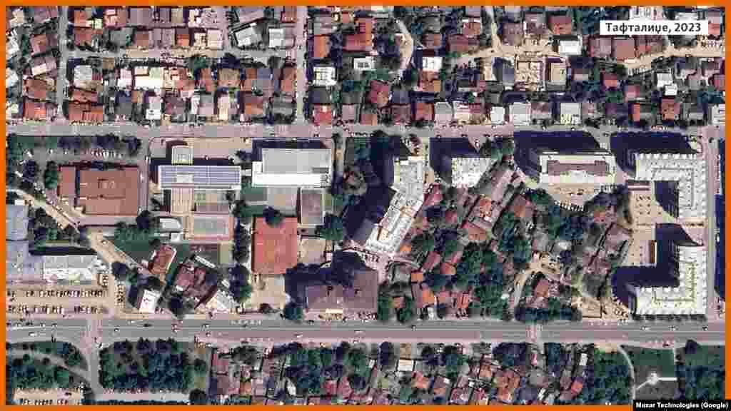 Во скопската населба Тафталиџе доминираа куќи и бараки со широки дворови. Но, и оваа населба доживеа трансформација со високи згради. Граѓани реагираат и на намерите допрва да се градат нови висококатници. Општина Карпош во 2022 година броела население од 59.666 жители, додека во 2023 година бројката се зголемила на 63.760, според статистичките податоци.&nbsp;&nbsp; &nbsp;