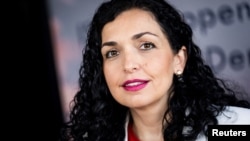 Косовската претседателка Вјоса Османи