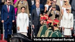 Novák Katalin (b2) részt vesz egy tisztavatási ünnepségen a Kossuth téren 2023. augusztus 20-án