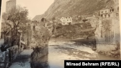 Pogled na srušeni Stari most, 1993.