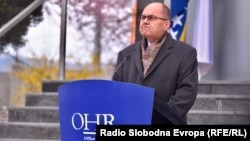 Kristijan Šmit, aktuelni visoki predstavnik tokom obraćanja novinarima, Sarajevo, april 2023.