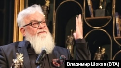 Владимир Пенев получава наградата "Аскеер" за водеща мъжка роля за ролята на поп Кръстьо във „Великденско вино“ от Константин Илиев.