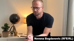 Andrej Gnjot u kućnom pritvoru u Srbiji, jun 2024. 