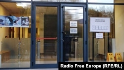 Biračko mesto u Severnoj Mitrovici, 23. april 2023.