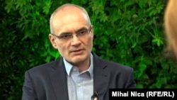 Istoricul și scriitorul, Stejărel Olaru, a publicat cartea „Nadia și Securitatea”, tradusă deja în șase limbi.