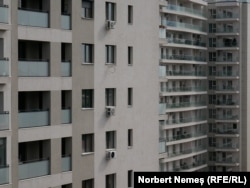 În momentul în care o persoană achiziționează o locuință, este important ca aceasta să își facă un scenariu de risc și să discute cu un expert în domeniul asigurărilor.