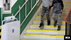 Илустрација - Ученици во училиште