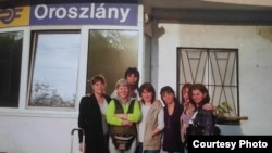 Máriáék évente visszalátogatnak a gyermekotthonba