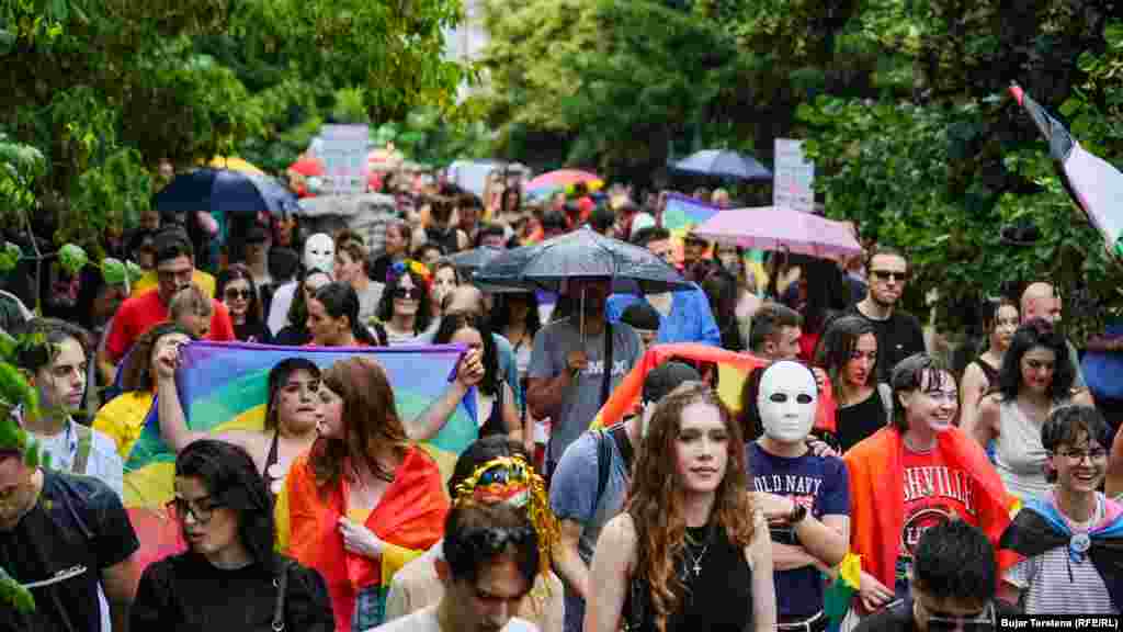 Kiša koja je padala tokom marša nije pokvarila atmosferu i aktivnosti.