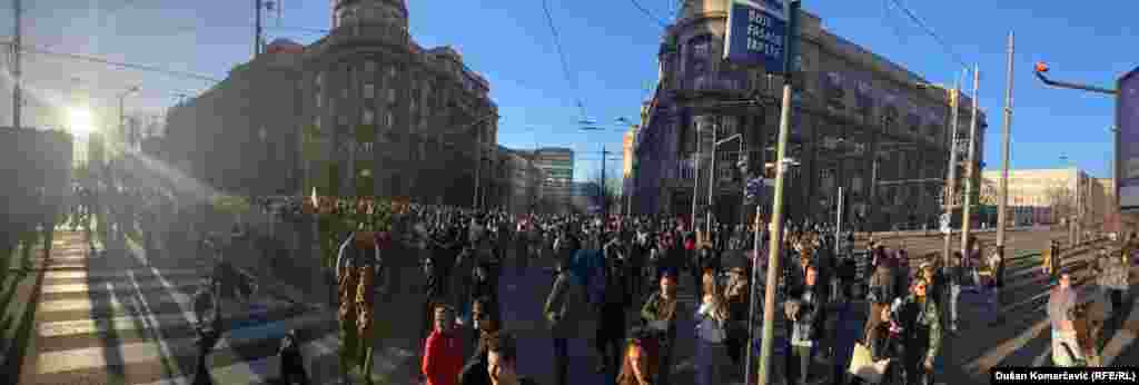 Ove lokacije jedne su od najprometnijih u glavnom gradu Srbije, jer se tu nalaze zgrade Vlade Srbije, brojnih ministarstava i Generalštaba Vojske Srbije.