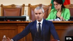 Костадин Костадинов