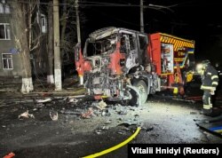 Ce a mai râmas dintr-o mașină de intervenție a pompierilor din Harkov după atacul din 4 aprilie.