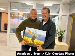 Деніел Райс (справа) і Валерій Залужний, головнокомандувач ЗСУ