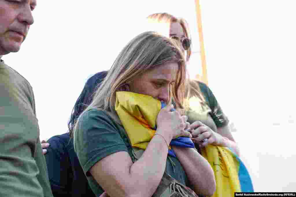 Konovalova supruga Olha (na slici) napisala je na Facebooku: &quot;Bili su zajedno od početka i zajedno su udahnuli posljednji dah za nas. Za njih je ovaj rat završen&quot;.