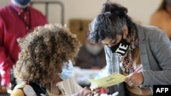 Prebrojavanje glasova u okrugu Fulton, Atlanta, Georgia, novembar 2020.