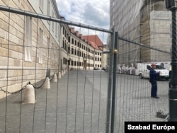 A bizonytalan jogi talapzaton álló kordon