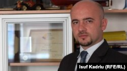  Arben Halili, analist i çështjeve të ekonomisë dhe profesor në Universitetin e Tetovës