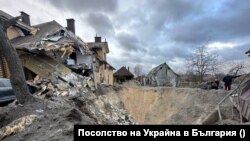 При ударите някои къщи са напълно разрушени