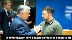 Orbán Viktor miniszterelnök és Volodimir Zelenszkij ukrán elnök az Európai Unió brüsszeli csúcstalálkozóján 2024. június 27-én