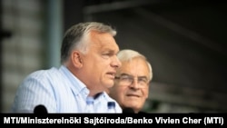 Premierul Ungariei, Viktor Orbán, a făcut nenumătare declarații controversate la edițiile precedente ale Școlii de Vară de la Băile Tușnad. În 2024, el a spus că „Ucraina nu va deveni nici țară membră NATO, nici țară membră a UE". 