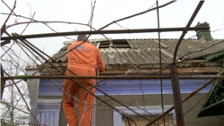 „Orașul e pe jumătate mort”: voluntarii refac viața Hersonului distrus de război 