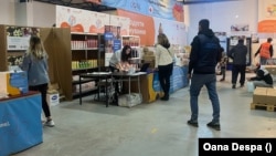 Centrul de la Romexpo a fost principalul loc de unde ucrainenii refugiați din România s-au aprovizionat cu mâncare în ultimele patru luni. 