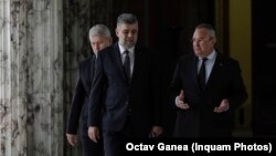 CE a analizat în raportul privind statul de drept perioada în care Cătălin Predoiu (stânga) era ministru al Justiției, liderul PSD, Marcel Ciolacu, era președintele Camerei Deputaților, iar Nicolae Ciucă premier. 