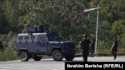 Policia e Kosovës në afërsi të Banjskës. 