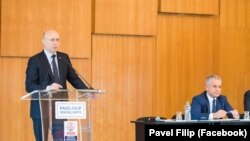 Pavel Filip afirmă că Vladimir Plahotniuc nu povestea multe detalii despre negocierile cu PSRM.