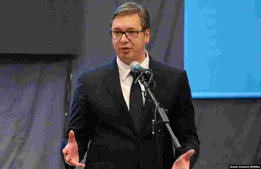 Predsednik Republike Srbije Aleksandar Vučić je 15. februara ove godine, na centralnoj proslavi Dana državnosti, govoreći o investicijama u Kragujevcu, najavio da će Gradska tržnica koja nekoliko godina ne radi biti završena do kraja ove godine i da će biti najlepša pijaca u Srbiji. Takođe je obećao da će država otplatiti i pola kredita koje je Grad Kragujevac uzeo za izgradnju tržnice.