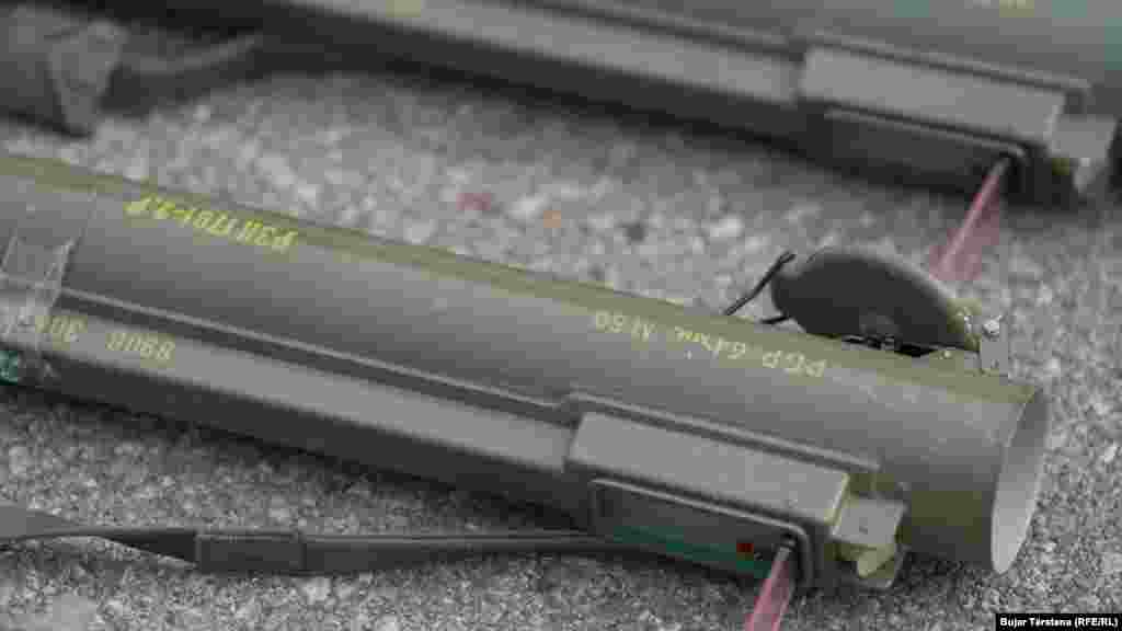 Një raketahedhës dore për një përdorim që u gjet në vendin e ngjarjes.&nbsp;