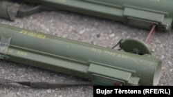 Raketni bacač M80 Zolja, primerak oružja koje je predstavila kosovska policija