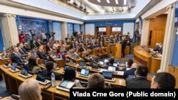 Premijer sa ministrima u Skupštini Crne Gore, maj 2024.