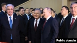 Președinții Kazahstanului și Uzbekistanului, alături de liderul rus Vladimir Putin, la deschiderea „Jocurilor Viitorului” de la Kazan, februarie 2024