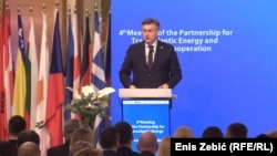 Архивска фотографија Хрватскиот премиер Андреј Пленковиќ од кого опозицијата бара оставка и итни избори 