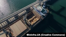 Cereale din Ucraina sunt ilustrate într-o navă implicată în Inițiativa pentru cereale din Marea Neagră (foto de arhivă).