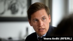 Jorgen Fridnes (Frydnes) vodi omladinski kamp na ostrvu Utoja u Norveškoj od 2011. kada se dogodio teroristički napad. Ključno je ne zaboraviti - naveo je u intervjuu za RSE.