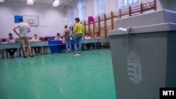 Urna az európai parlamenti választáson a főváros VII. kerületében 2019. május 26-án