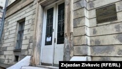 Nacionalna i univerzitetska biblioteka BiH trenutno ima 42 uposlena radnika, koji plaću nisu dobili već četvrti mjesec, 12. jula 2024.