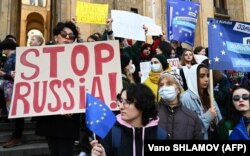 საპროტესტო დემონსტრაცია პარლამენტის წინ. თბილისი, 8 მარტი, 2023