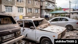 Щети по автомобили в най-големия град в Нагорни Каранах Степанакерт, 19 септември 2023 г.